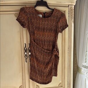 S.F. Short Sleeve leopard print dress